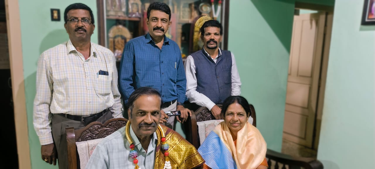 ಶಿವಮೊಗ್ಗ ಜಿಲ್ಲಾ19ನೇ ಕನ್ನಡ ಸಾಹಿತ್ಯ ಸಮ್ಮೇಳನ ಅಧ್ಯಕ್ಷರಿಗೆ ಅವರ ವಿದ್ಯಾರ್ಥಿಗಳಿಂದ ಸ್ವಾಗತ 