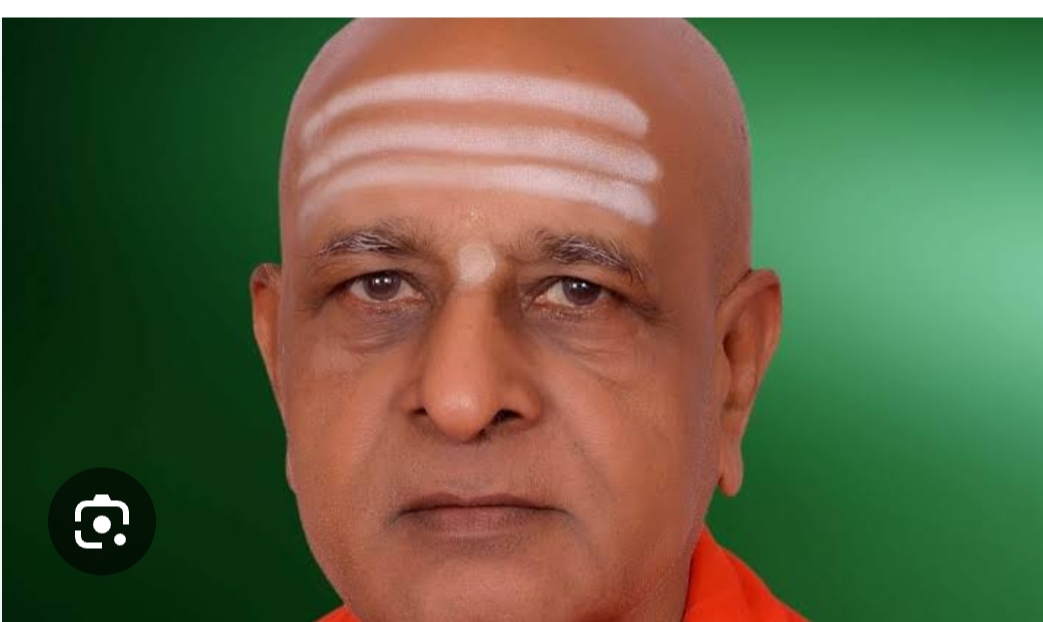 ಯಶಸ್ವಿ ಜೀವನಕ್ಕೆ ಬೇಕಾದದ್ದು ಸಂವಿಧಾನ -ಸಾಣೇಹಳ್ಳಿ ಪಂಡಿತಾರಾಧ್ಯ ಸ್ವಾಮೀಜಿ