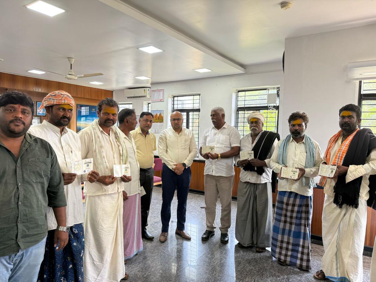 ಸಂಚಾರಿ ಕುರಿಗಾಹಿಗಳಿಗೆ ಐಡಿ ಕಾರ್ಡ್ ವಿತರಣೆ