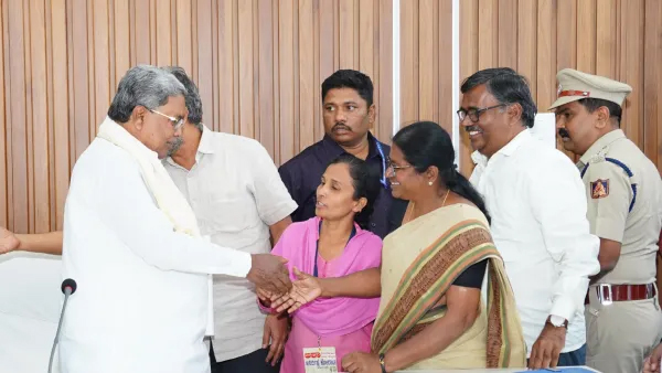 ಆಶಾ ಕಾರ್ಯಕರ್ತೆಯರಿಗೆ 10 ಸಾವಿರಕ್ಕೆ ಹೆಚ್ಚಳ ಸಮುದಾಯ ಶಿವಮೊಗ್ಗ "ಹರ್ಷ"
