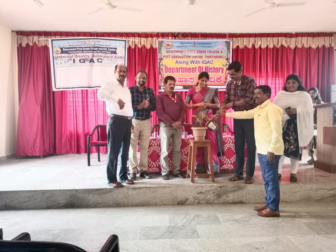 ಇತಿಹಾಸದ ಘಟನೆಗಳನ್ನು ವೈಜ್ಞಾನಿಕ ಮತ್ತು ಮಾನವೀಯ ನೆಲೆಯಲ್ಲಿ ಅಭ್ಯಸಿಸಬೇಕು.ಡಾ.ಕೆ.ಜಿ.ವೆಂಕಟೇಶ್