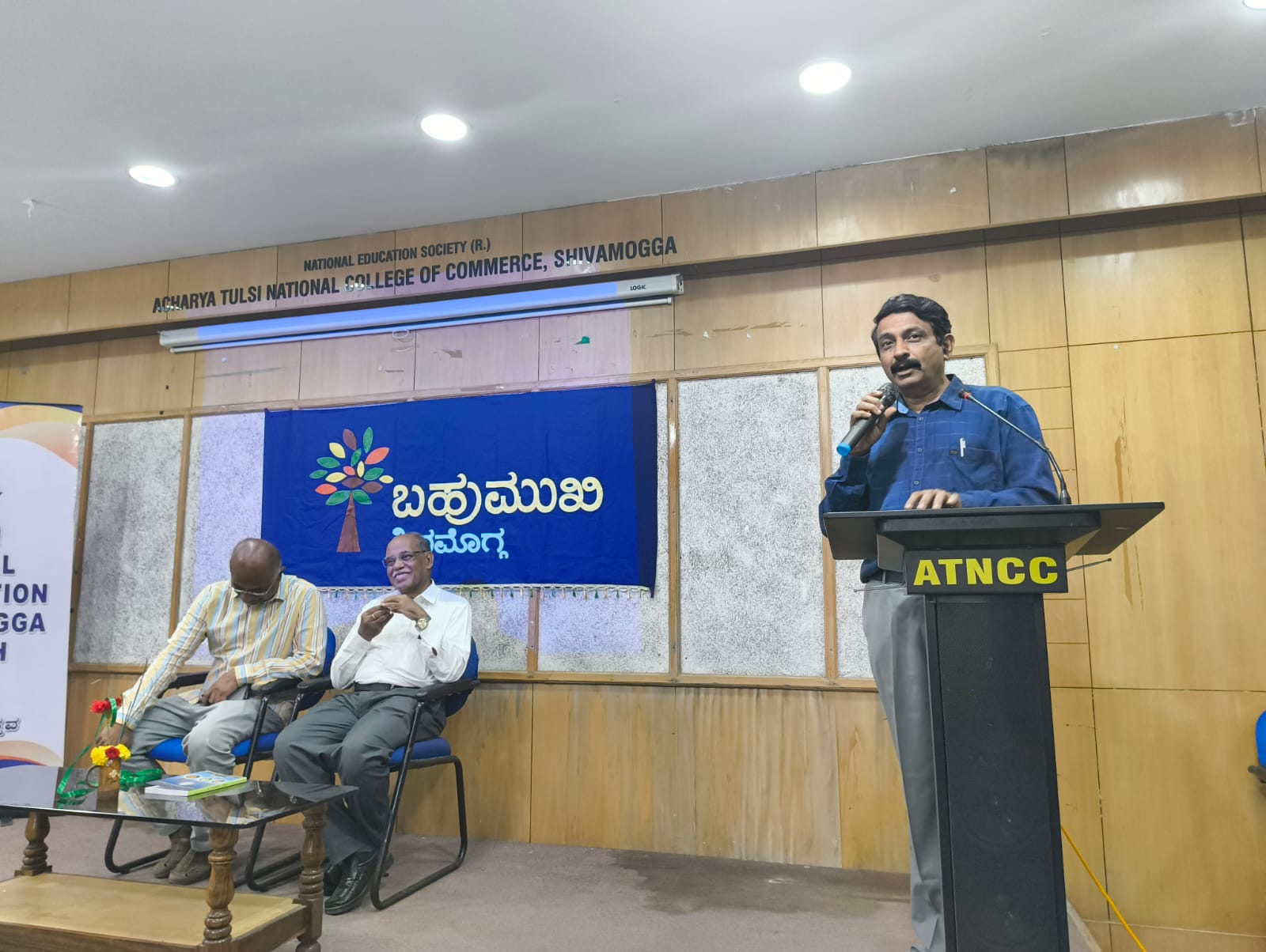 ವೃದ್ದಾಪ್ಯ ಶೈಶವ ಅವಸ್ಥೆಯನ್ನು  ಪುನಃ ತರುತ್ತದೆ - ಡಾ.ನಾ ಸೋಮೇಶ್ವರ 